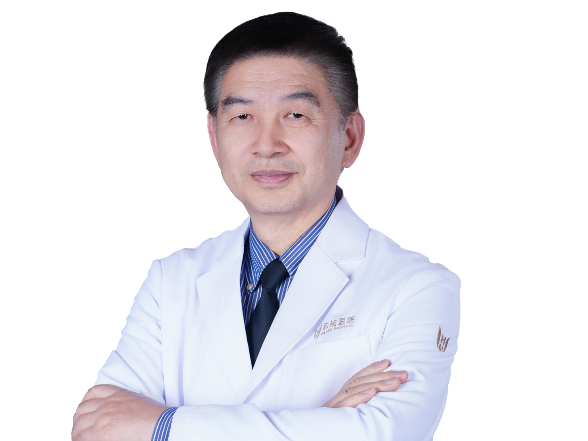 康世均主任 透明底3.png
